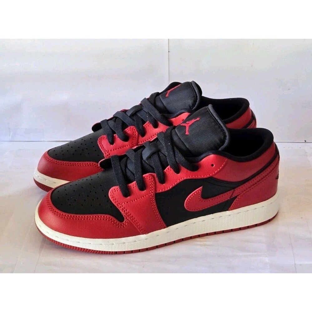 Nike Air Jordan 1 Low GS Gym Red Black White 6.5Y/8 Women's New 553560-606